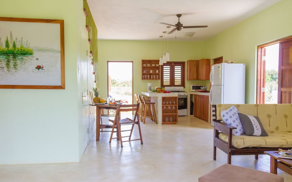 Deluxe Cottage, 3 Bedrooms photo 2