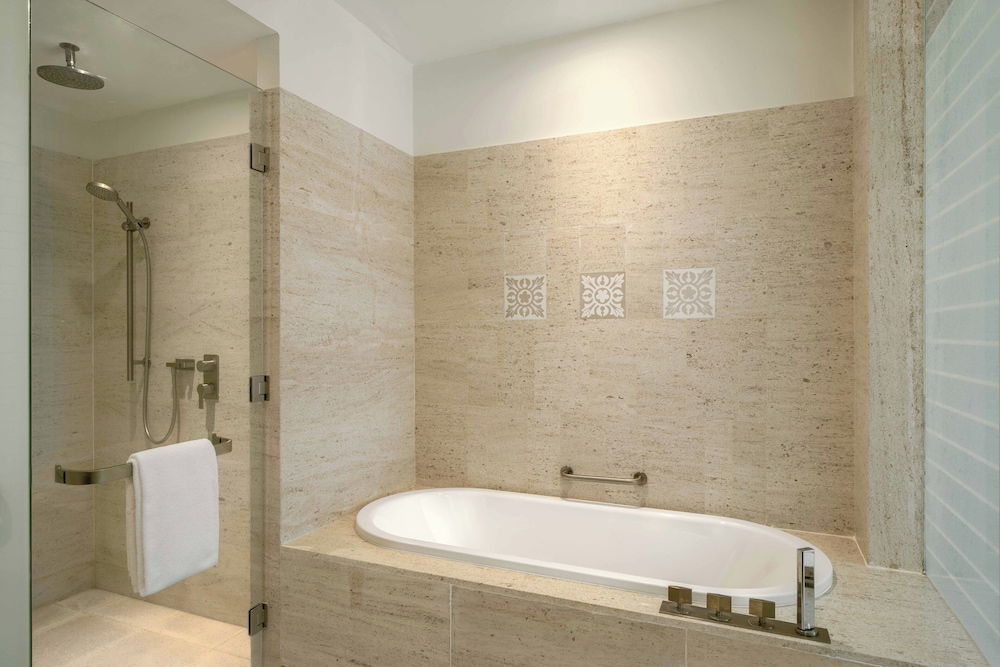 2 Bedroom Residence - Photo 7