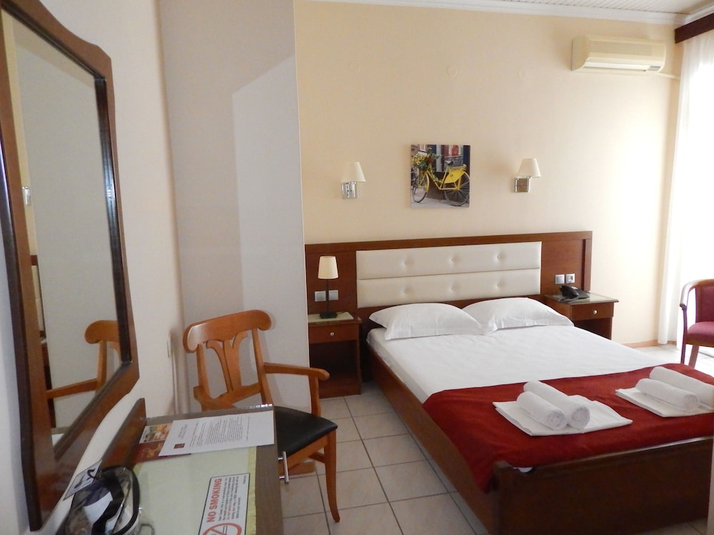 Standard Double Room photo 2