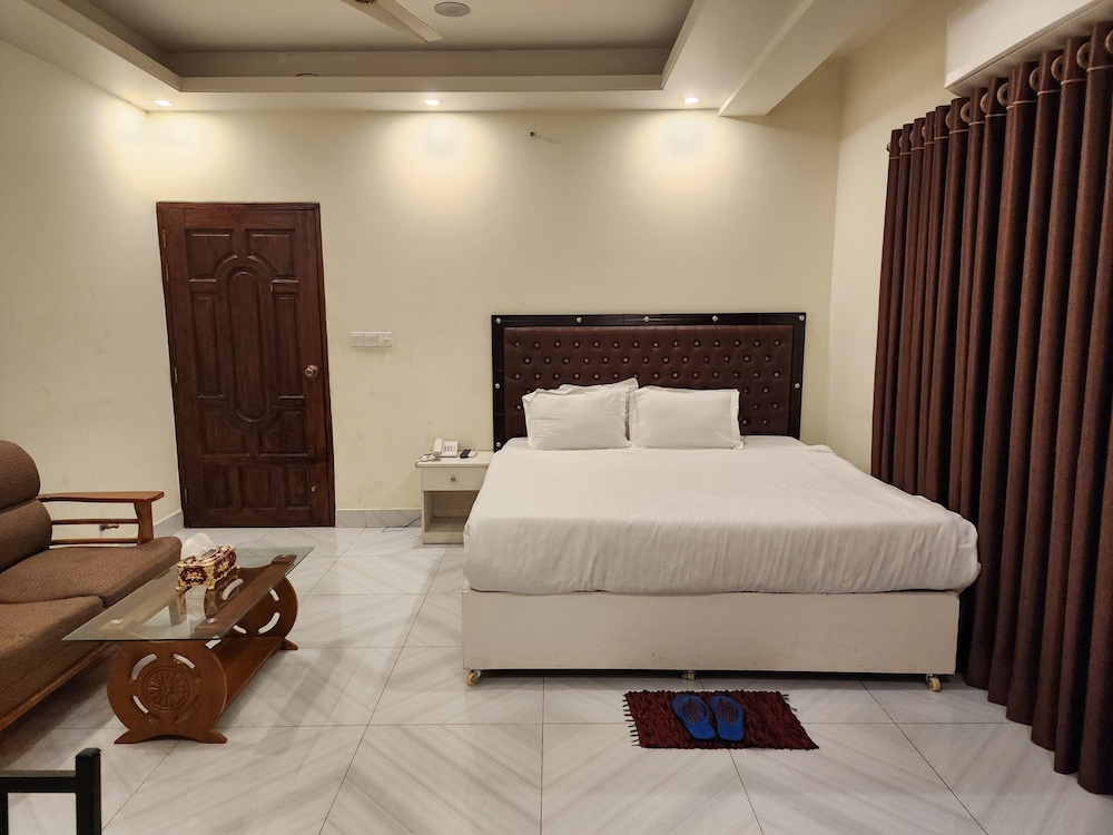 Comfort Room, City View photo 2