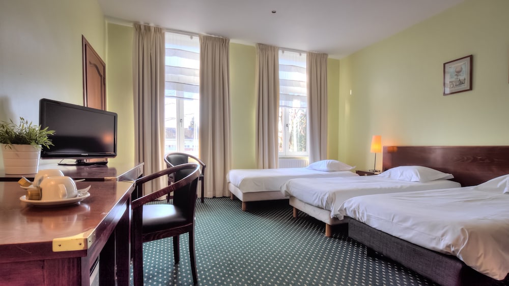 Standard Triple Room - Photo 1