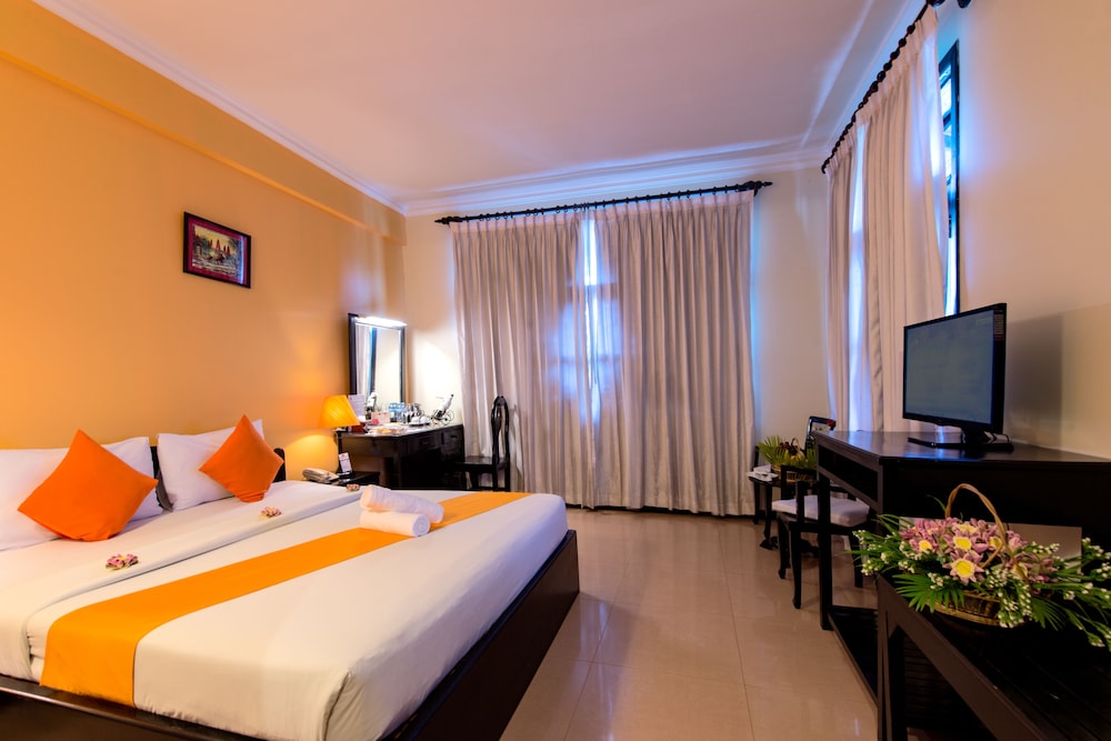 Deluxe Double or Twin Room - Photo 3
