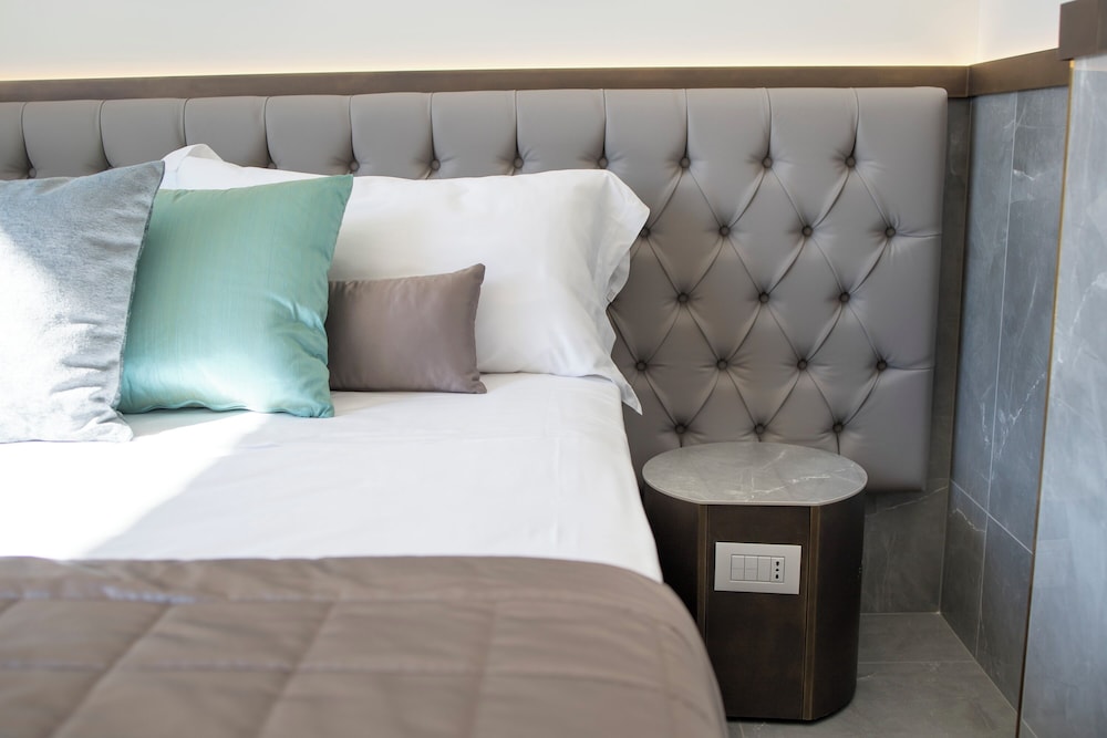 Deluxe Double Room - Photo 3
