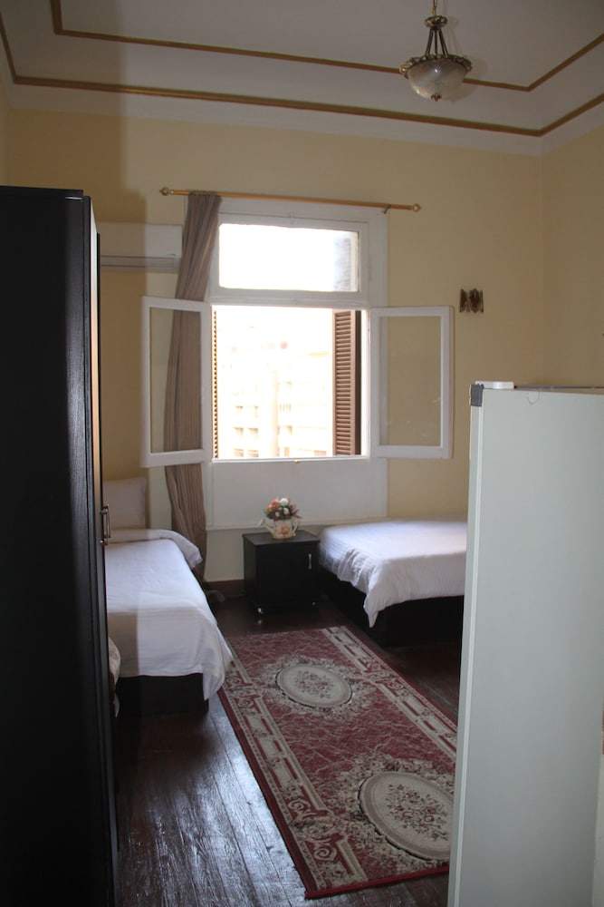 Triple Room, Private Bathroom - Photo 10