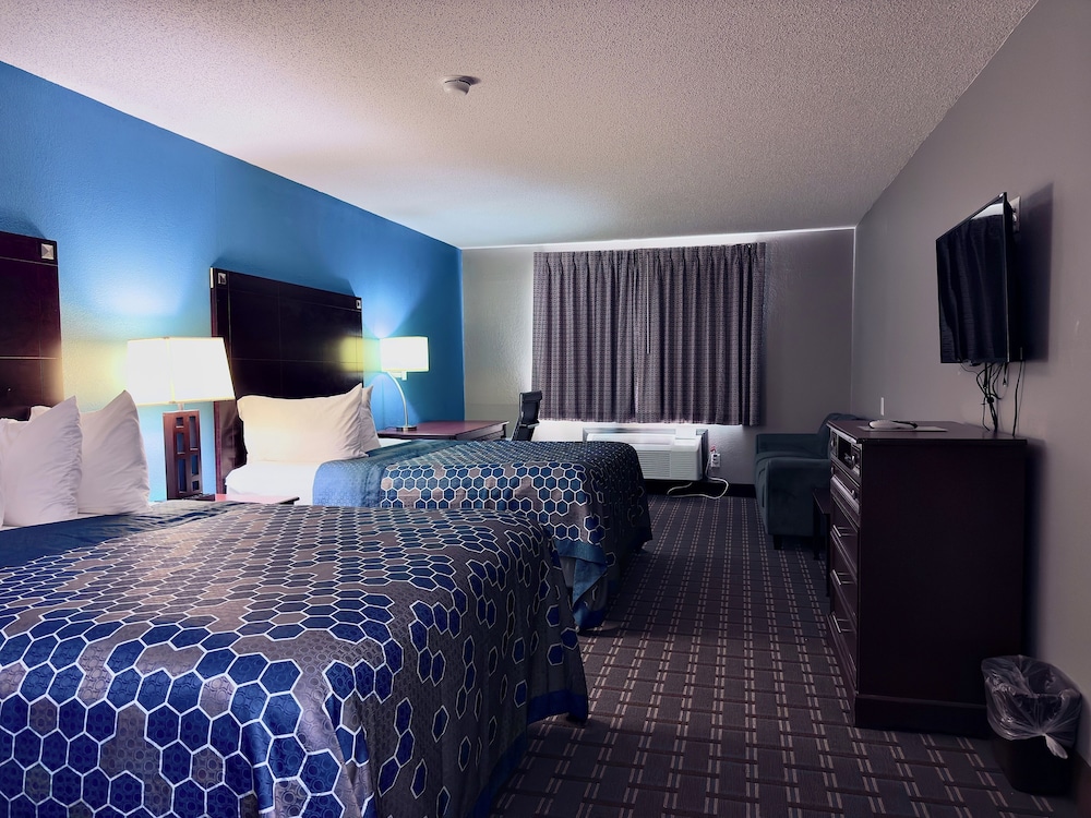 Standard Double Room, 2 Queen Beds - Photo 5