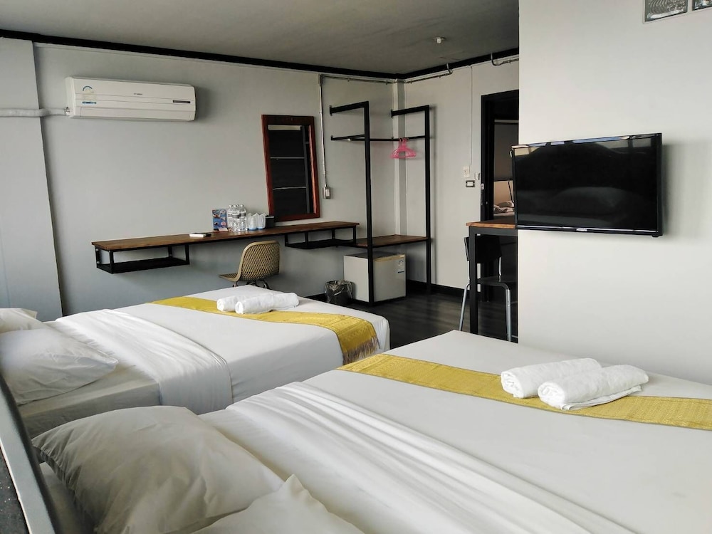 Family Room for 4 Persons photo 2