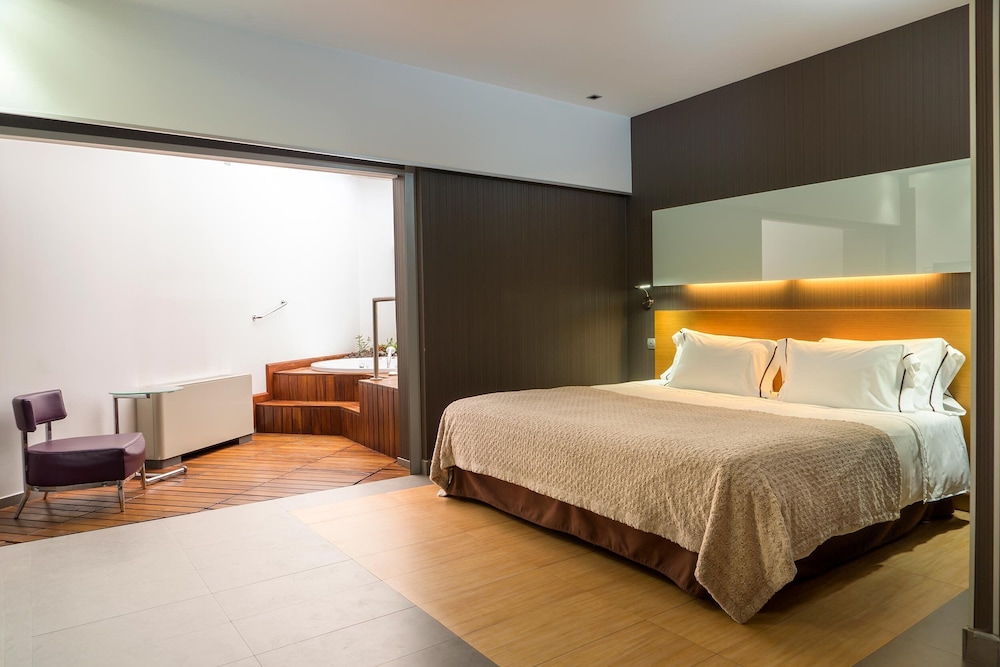 Superior Double Room (Deluxe) - Photo 3