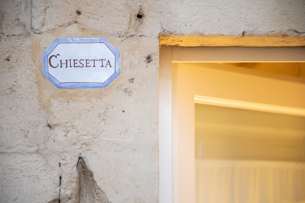 Mini Cave Suite - Photo 5