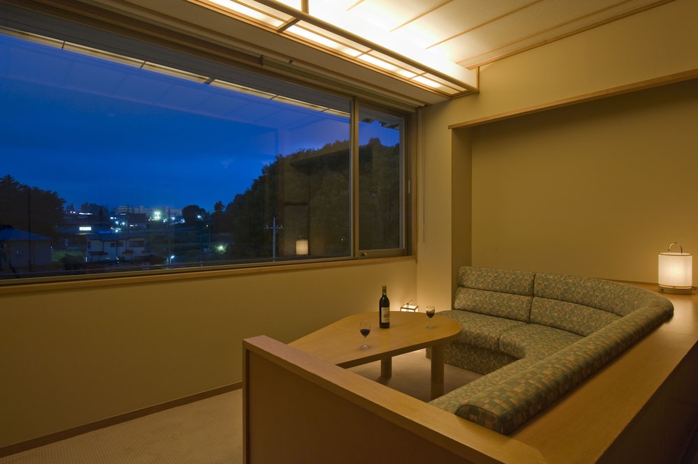 Japanese Style Room with a sofa & Mt. Fuji View (Annex Build) photo 3