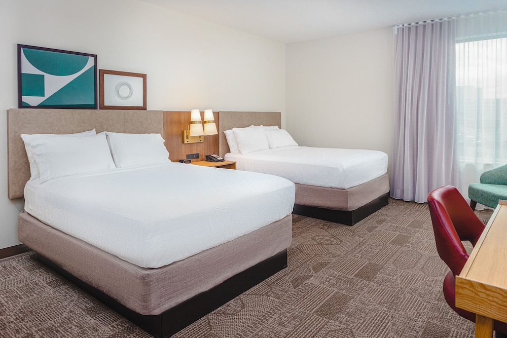 Suite, 2 Bedrooms, Accessible Bathtub, Kitchen (Mobility) - Photo 4
