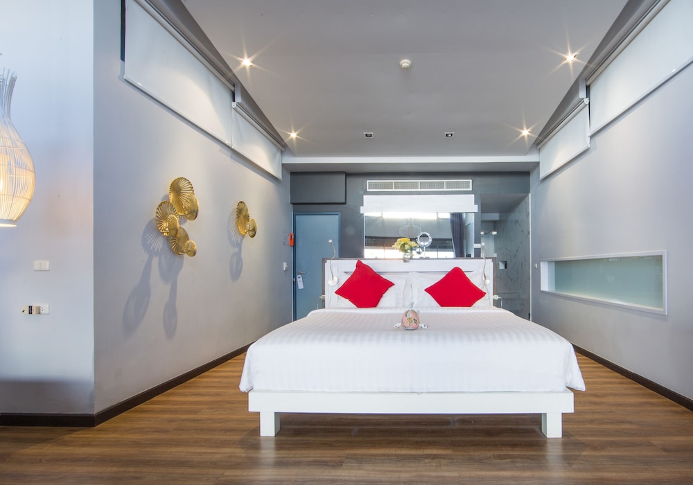 The Privilege Suite with Spectacular Sea View - Photo 16