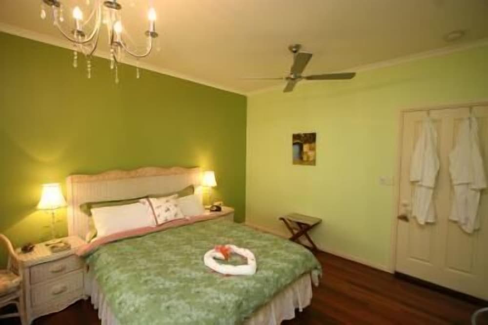Standard Room, Non Smoking, Balcony (Luxurious Queen Room) photo 3
