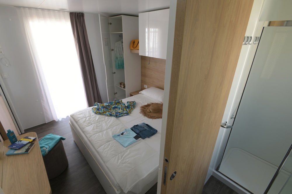 Executive Mobile Home, Beachside