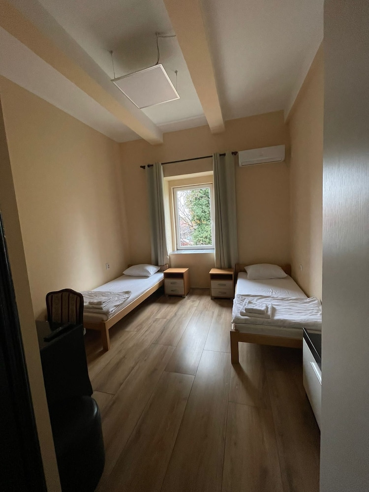 Classic Double Or Twin Room photo 3