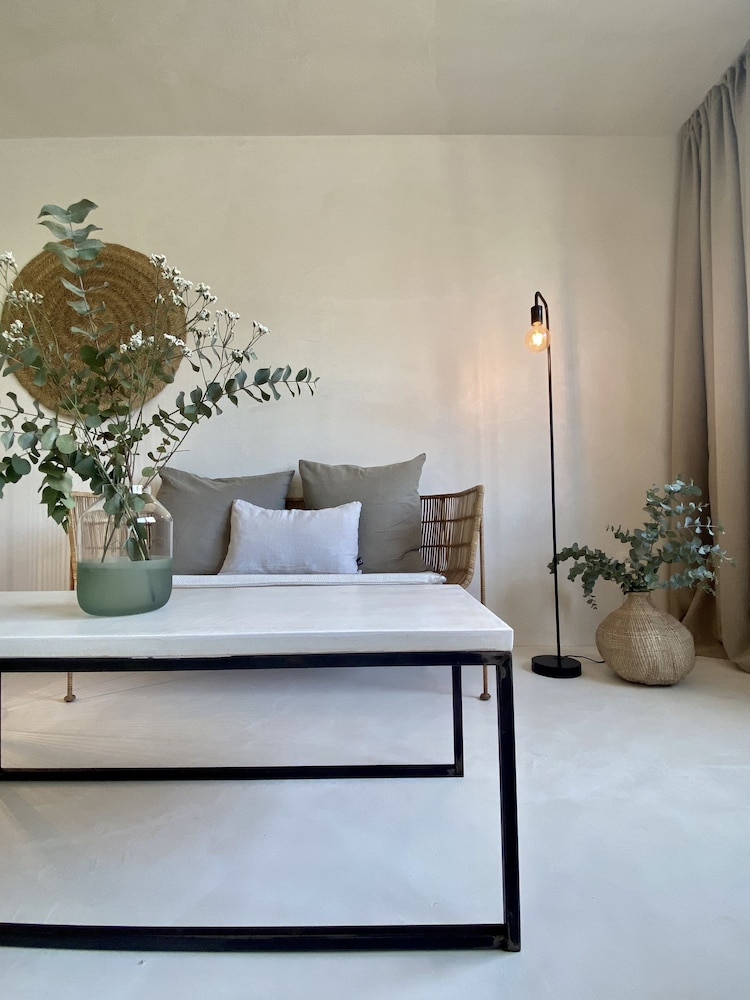 Comfort Studio