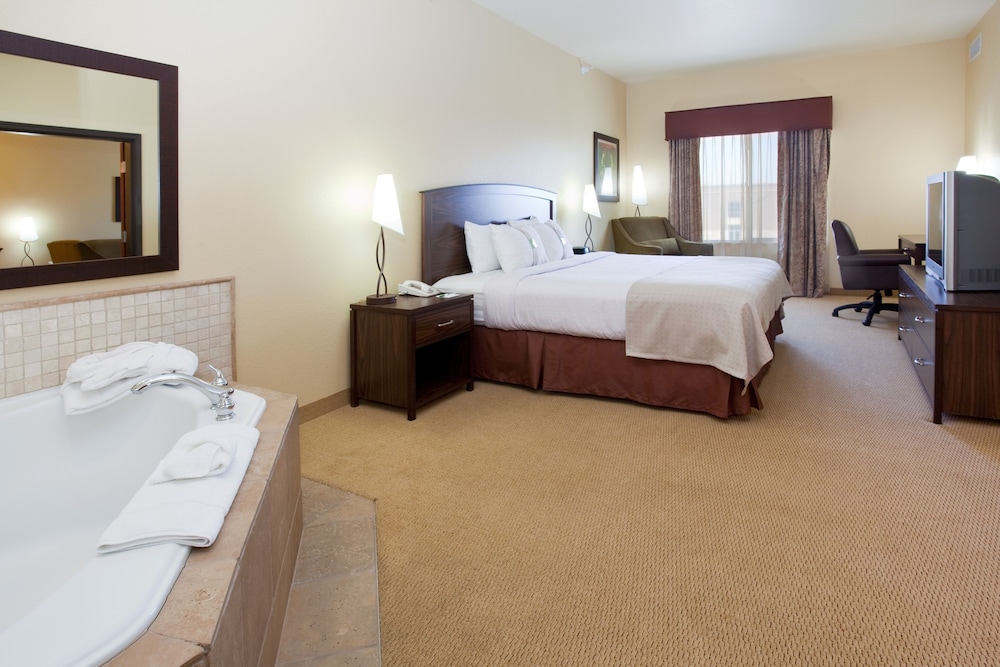 Suite, 1 King Bed (Additional Living Area) - Photo 2