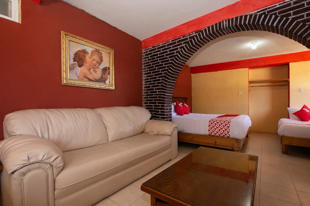 Family Room - Photo 1