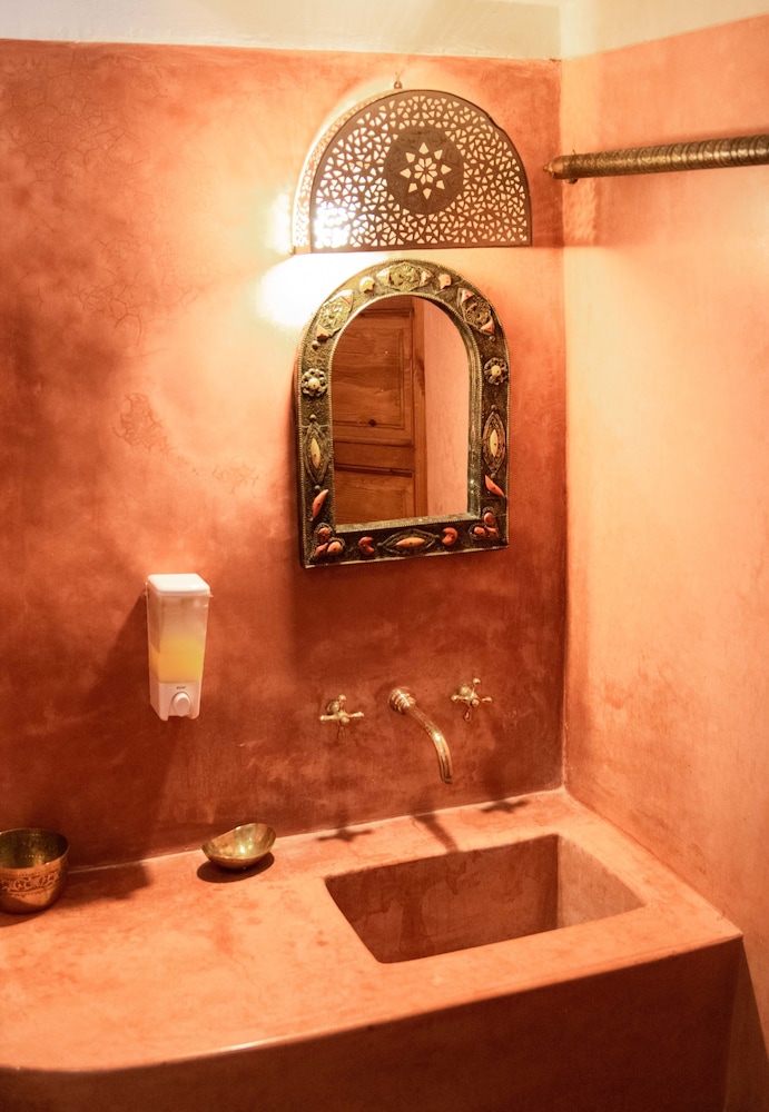 Double Room (Safae)