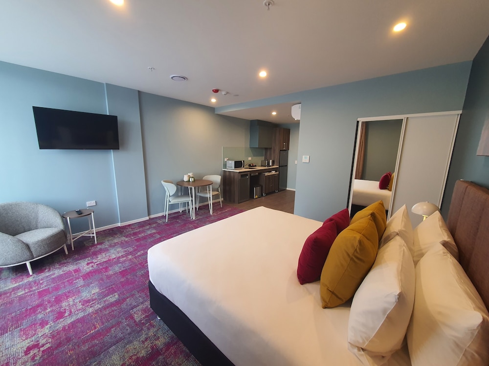 Studio Apartment Accessible