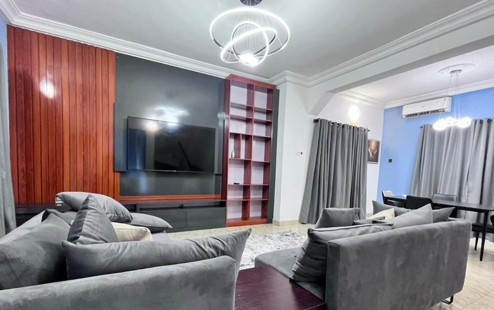 Apartment photo 1