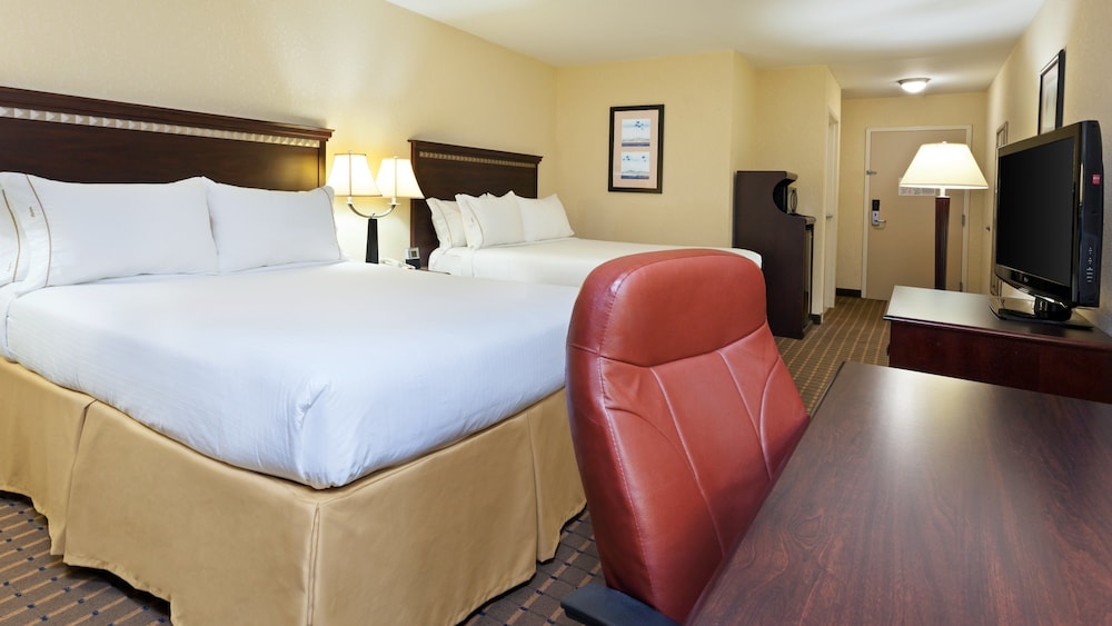 Executive Room, Multiple Beds - Photo 2