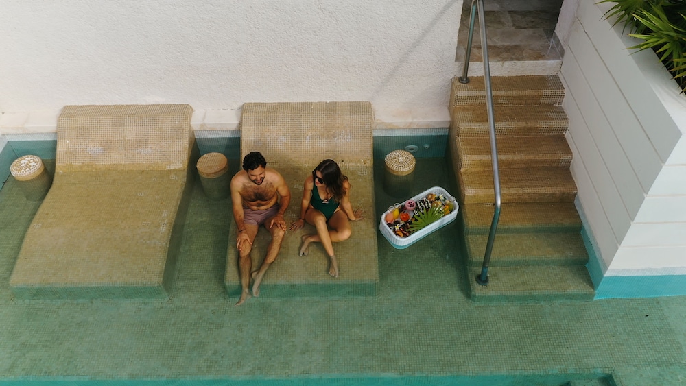 The Reserve Junior Suite Swim Up