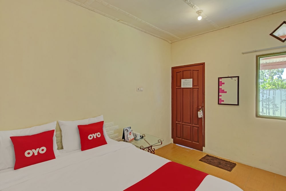 Standard Double Room - Photo 9
