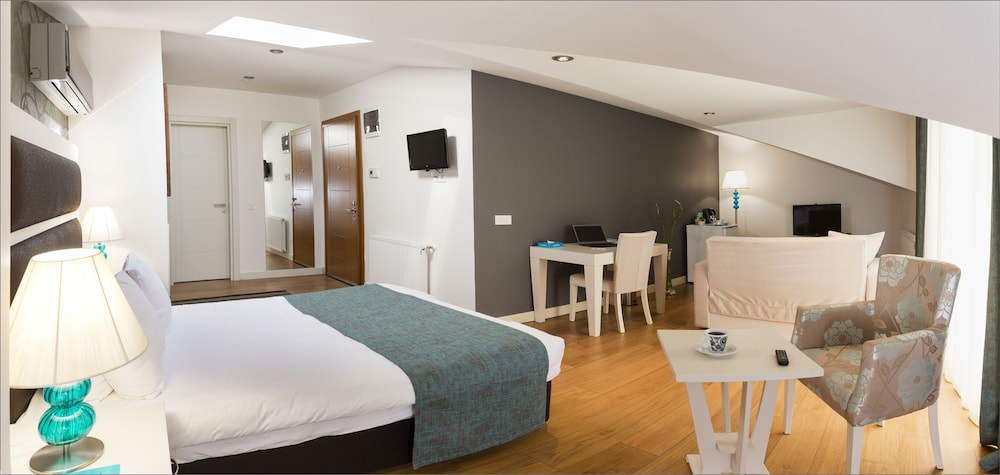 Penthouse Suite photo 2