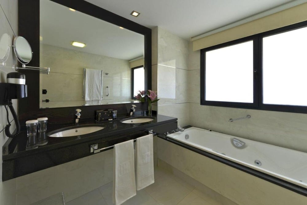 Junior Suite - Photo 7