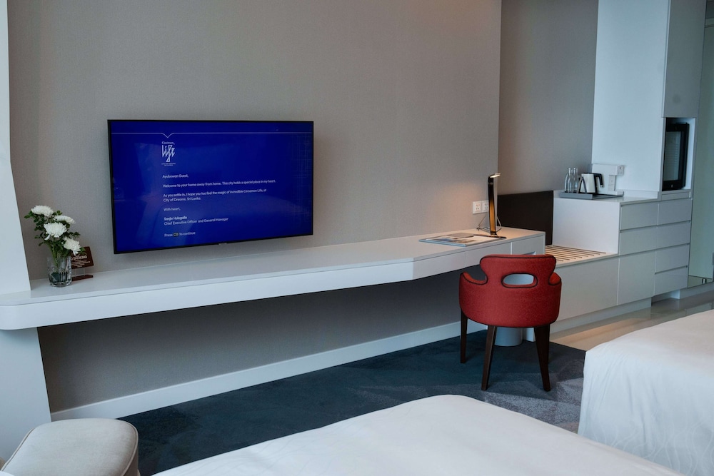 Club Twin Room (Skyline) photo 3