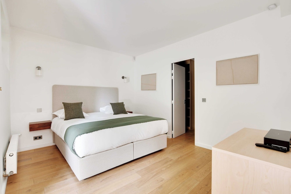 Apartment photo 3