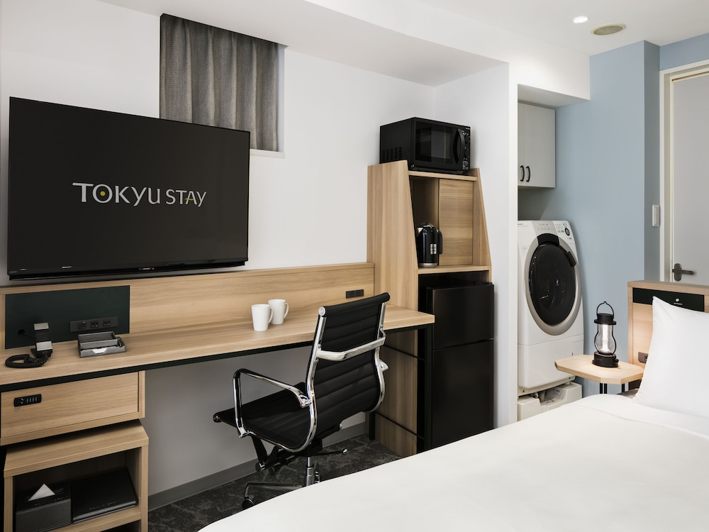 Basic Double Room Single Use, Non Smoking, Refrigerator & Microwave