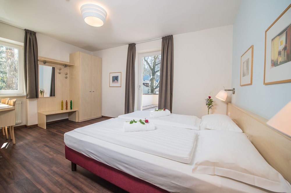 Superior Double or Twin Room photo 2