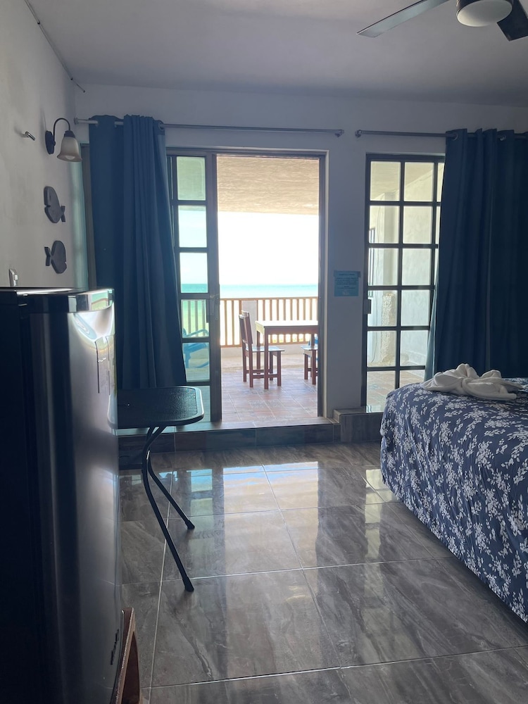 Comfort Room, 1 King Bed, Sea View photo 1