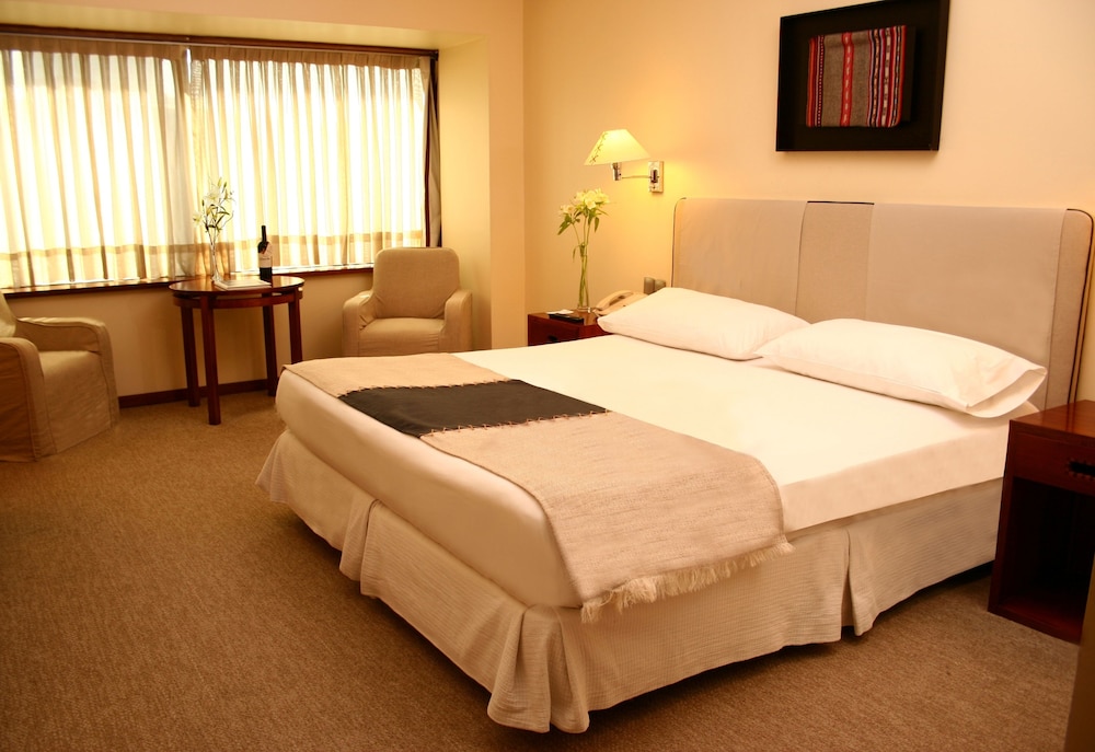 Standard Room, 1 King Bed - Photo 1