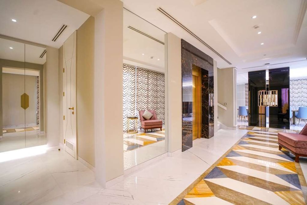 Palacio photo 1