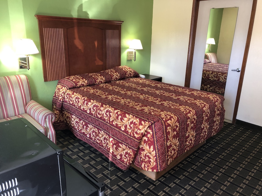 Accessible Room, 1 Queen Bed, Non Smoking photo 3