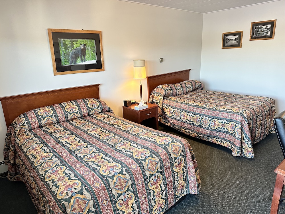 Standard Room, 2 Double Beds photo 1