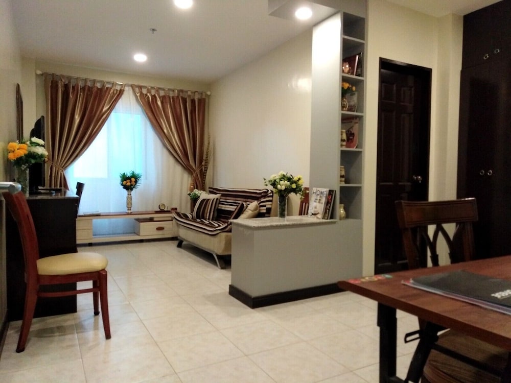 One Bedroom photo 1