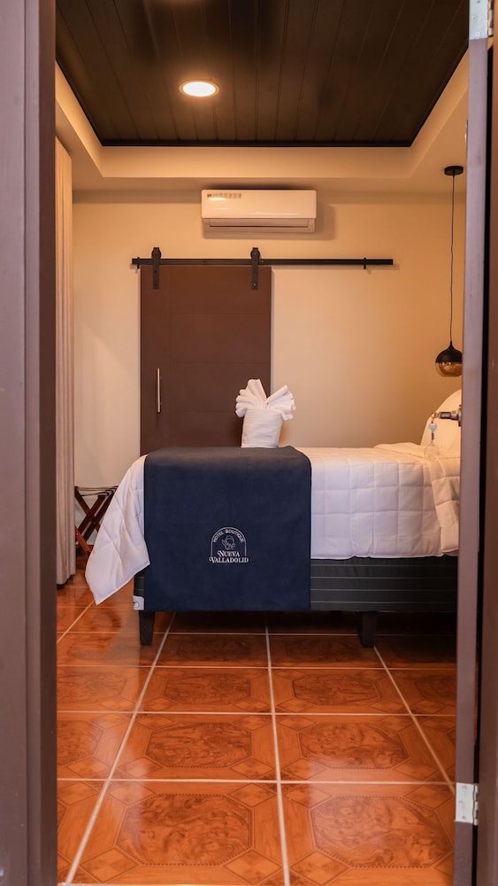 Business Room, 1 Queen Bed photo 3