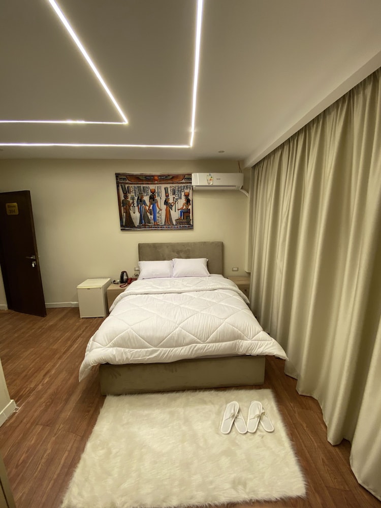 Economy Double or Twin Room photo 3