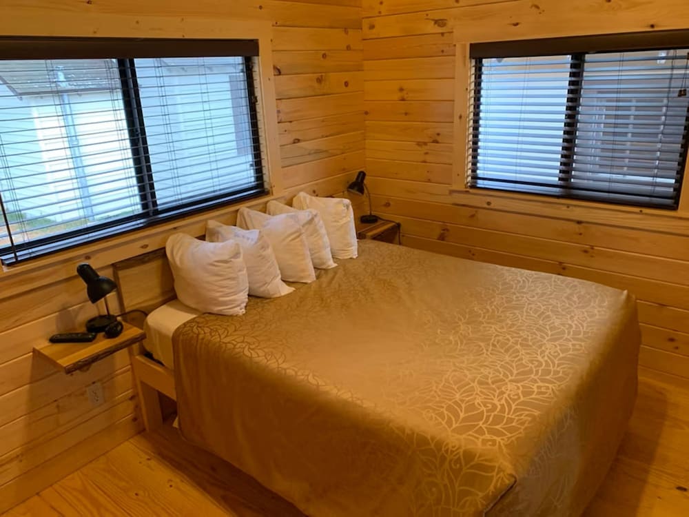 Signature Cabin photo 2