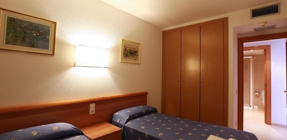 Apartamento, 2 Dormitorios (163109)