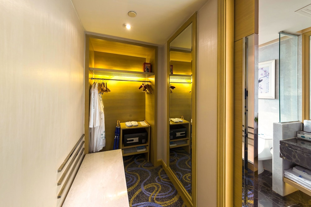 Superior deluxe King size bed room - Photo 2