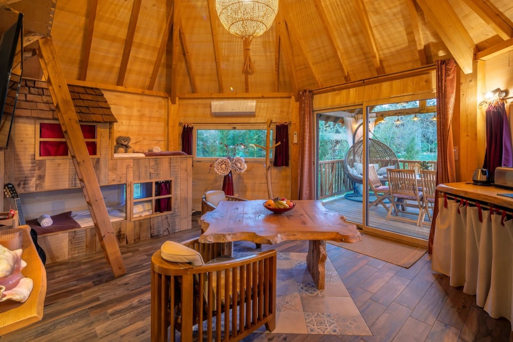 Family Tree House, Pool View photo 2