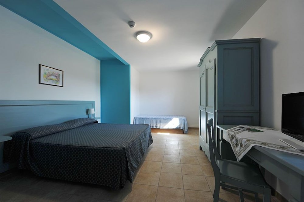 Quadruple Room photo 2