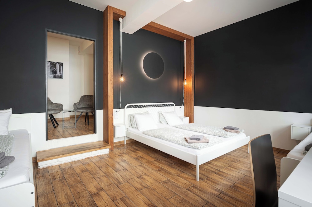 Standard Quadruple Room, 1 Bedroom, Courtyard View
