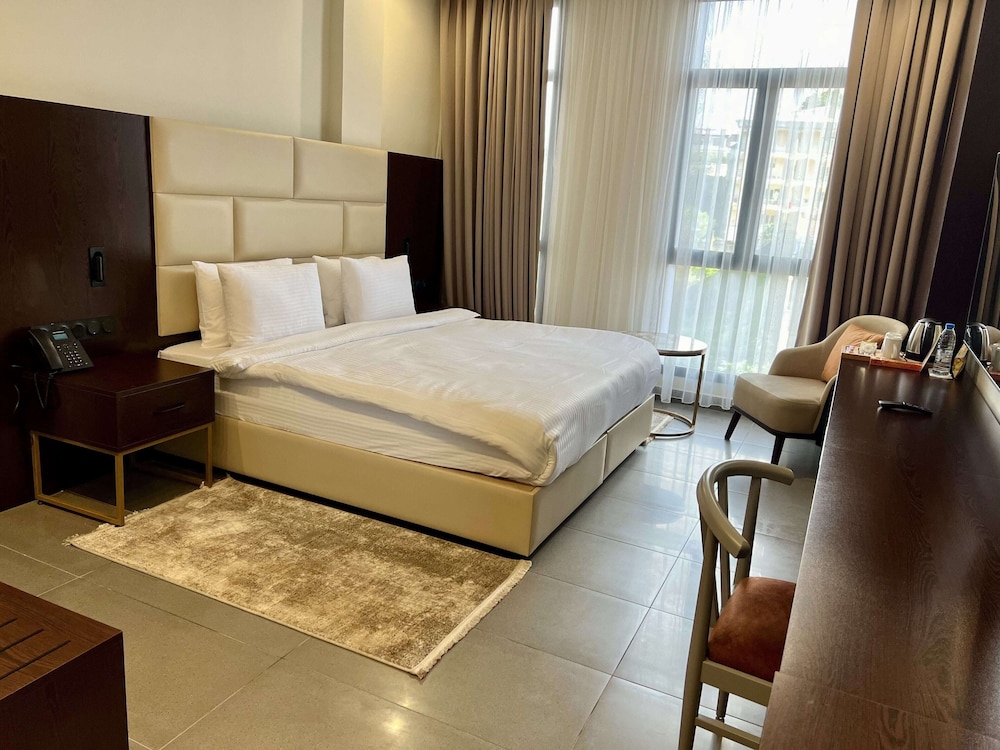 Deluxe Double or Twin Room photo 2