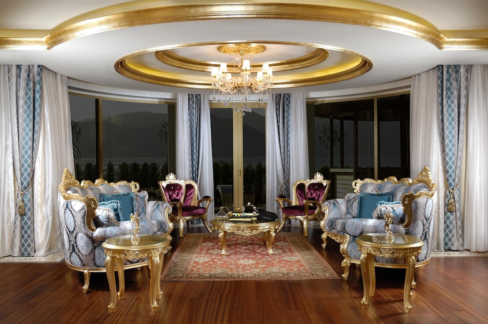 Royal Villa, 5 Bedrooms, Non Smoking, Sea View photo 3