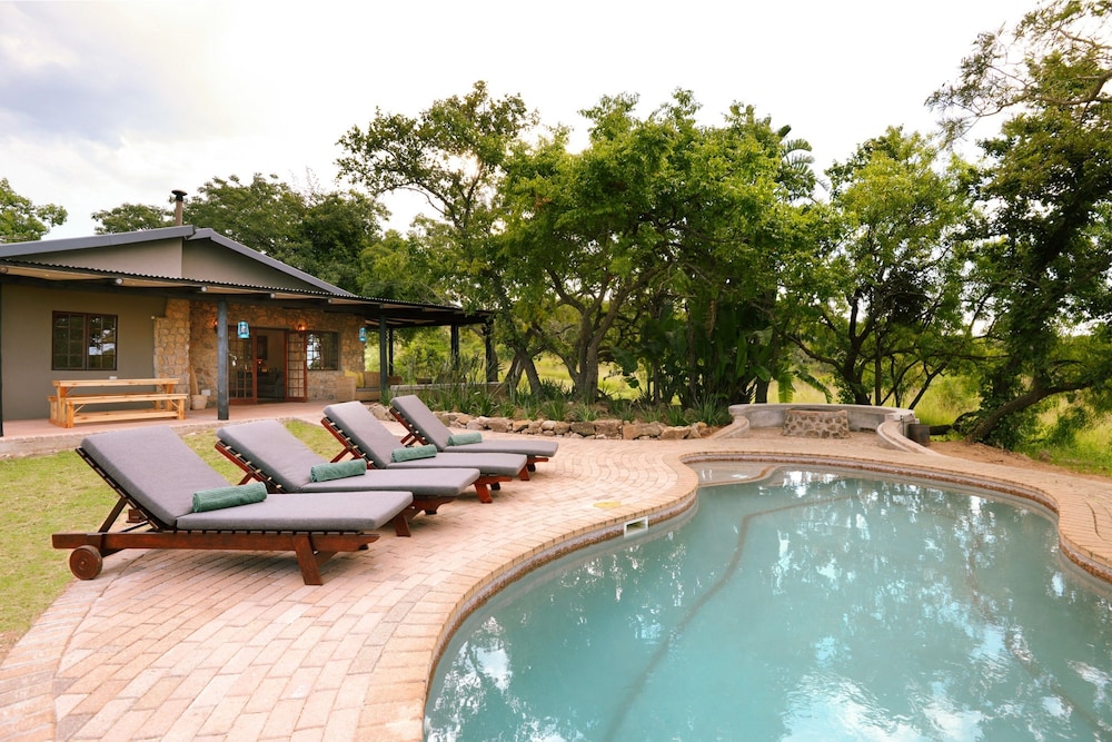 Bush Cottage photo 2